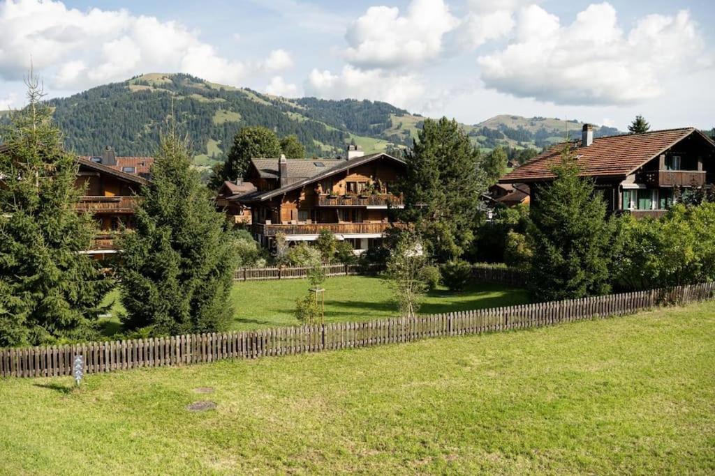 Charming Alpine Apartment Gstaad Exterior foto